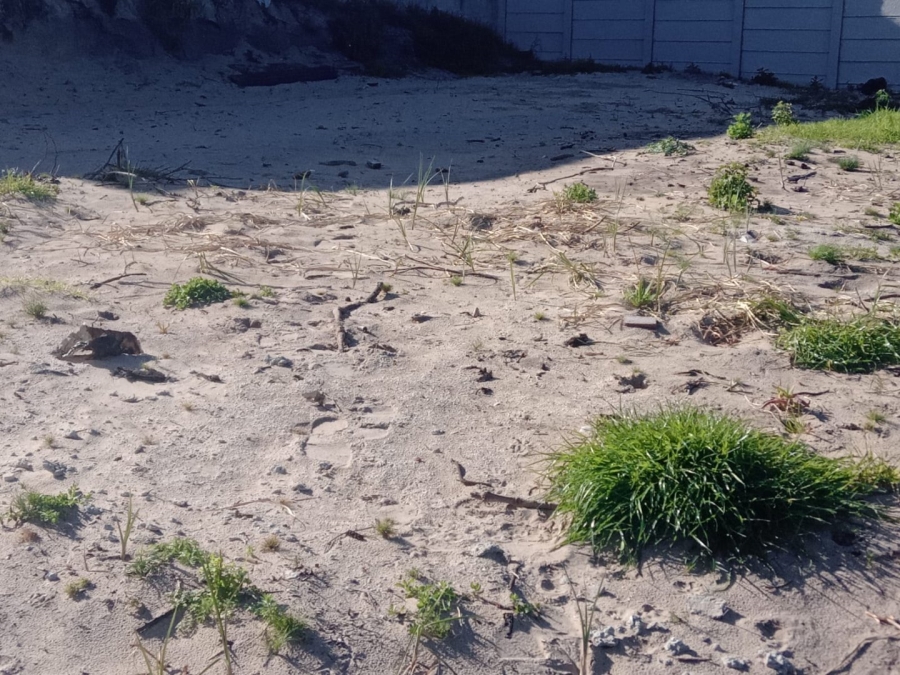 Commercial Property for Sale in Paradise Beach Eastern Cape